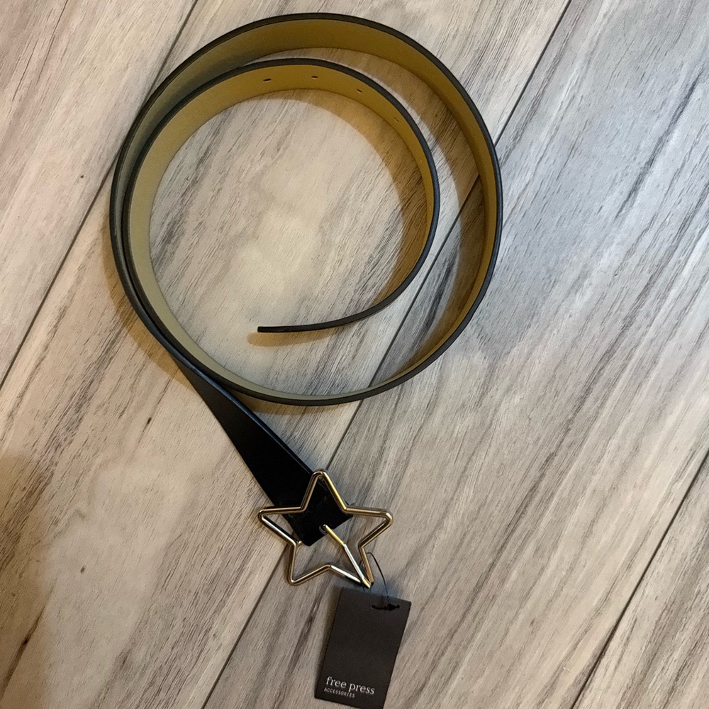 NWT Free Press Black Belt with Silver Star Buckle